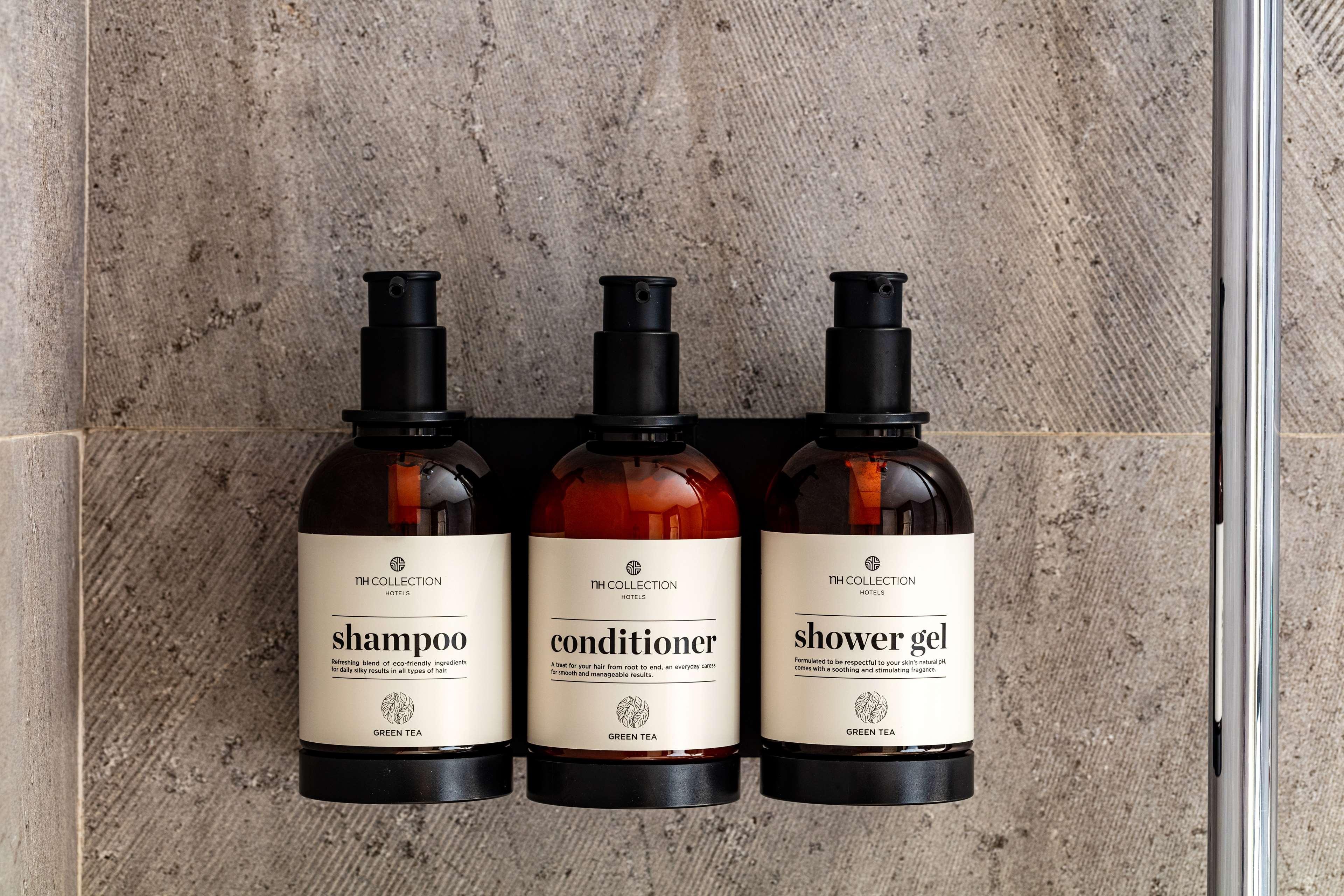 Hotel NH Collection Firenze Porta Rossa Esterno foto Shampoo, conditioner and shower gel
