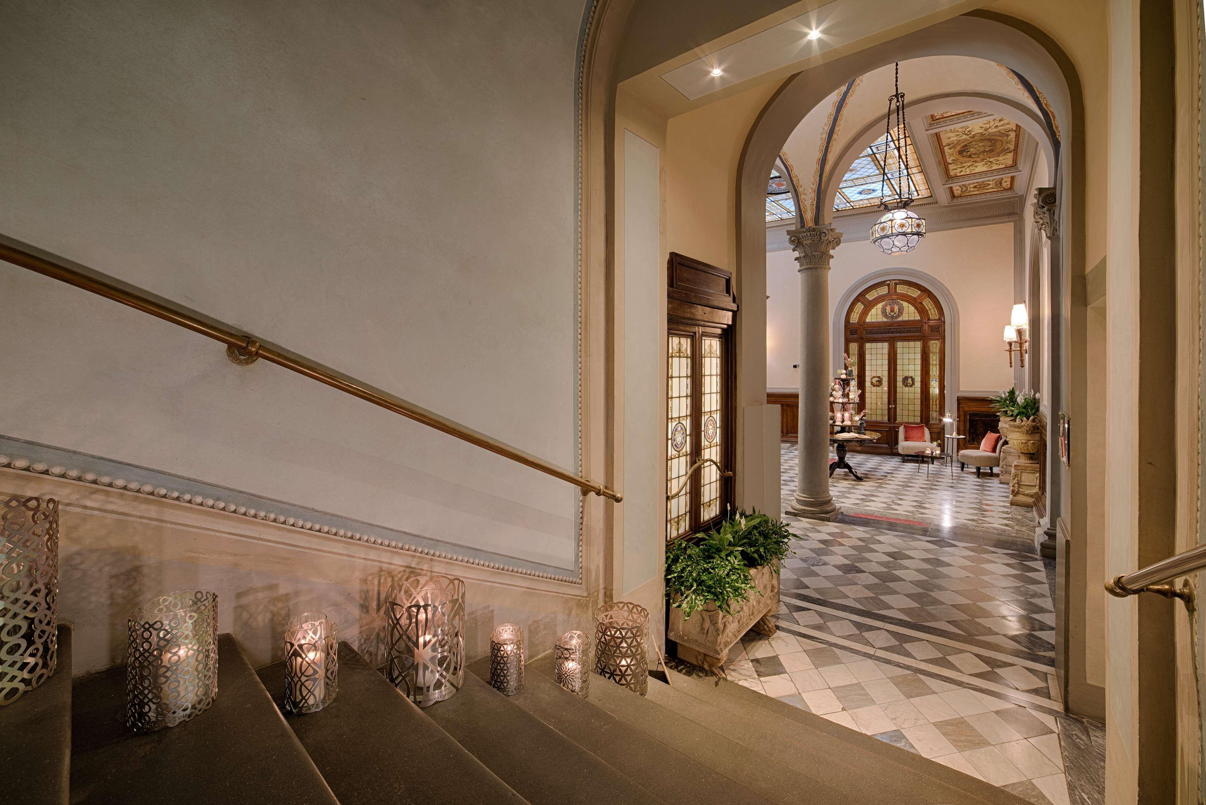 Hotel NH Collection Firenze Porta Rossa Esterno foto The hotel's interior