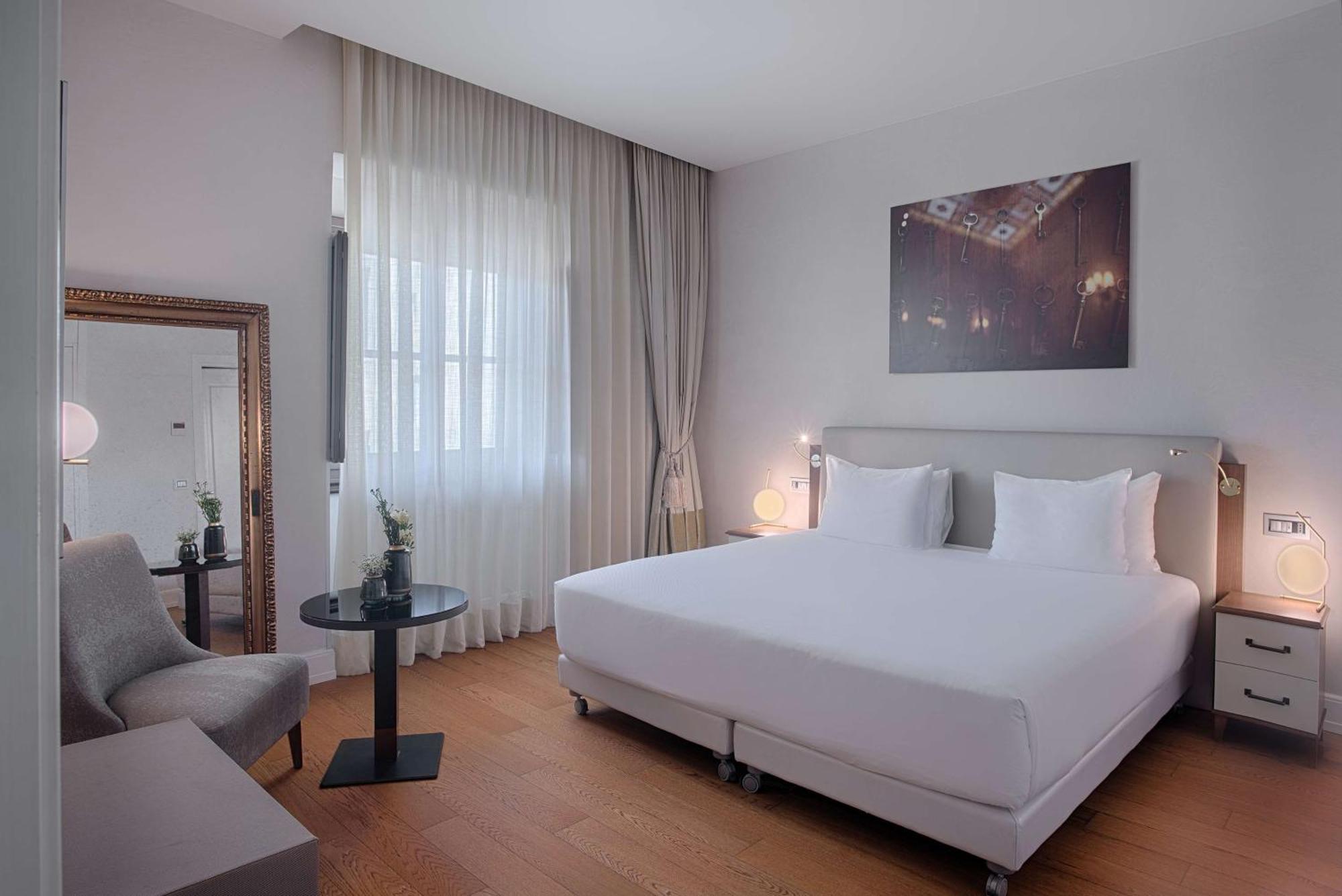 Hotel NH Collection Firenze Porta Rossa Esterno foto