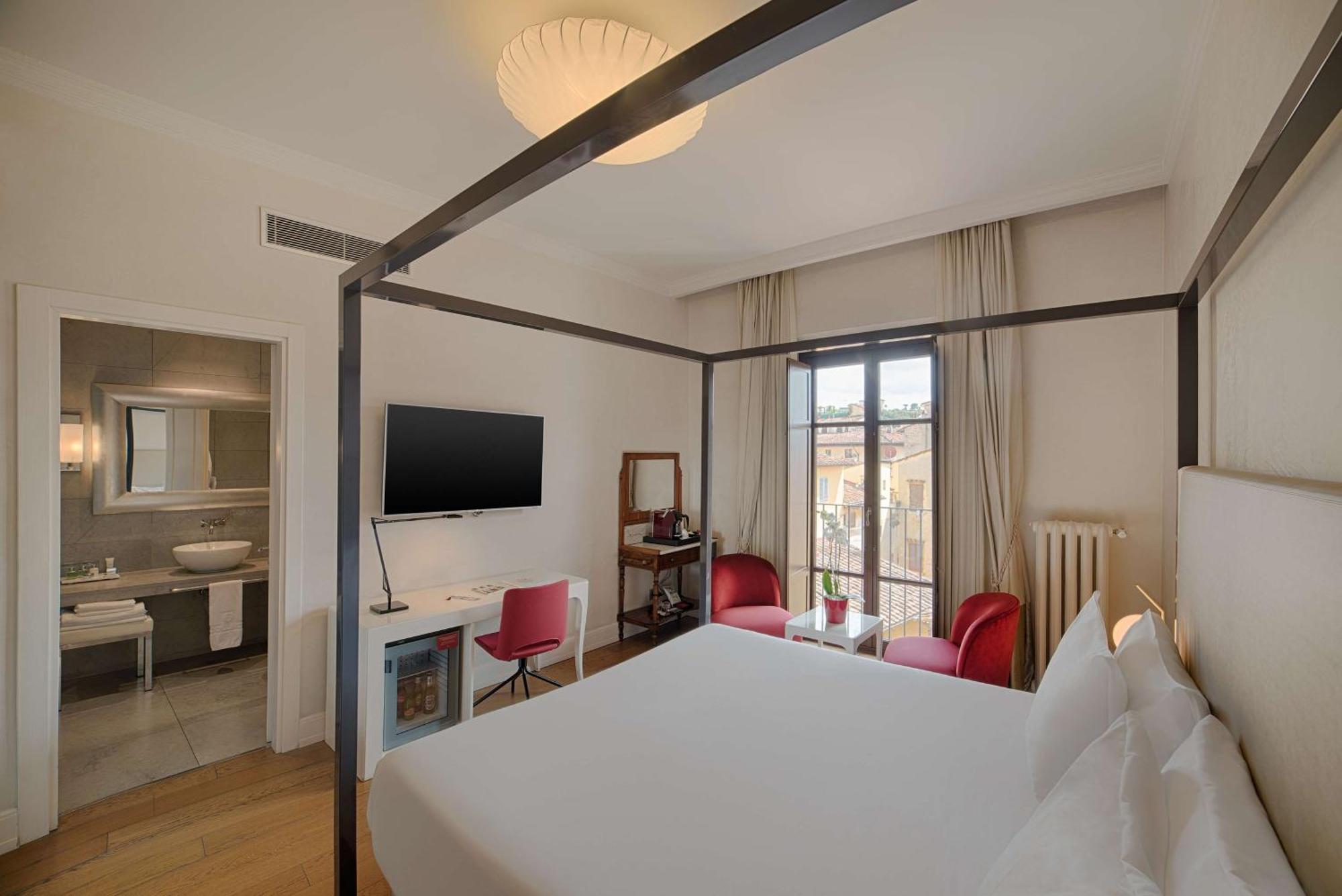 Hotel NH Collection Firenze Porta Rossa Esterno foto