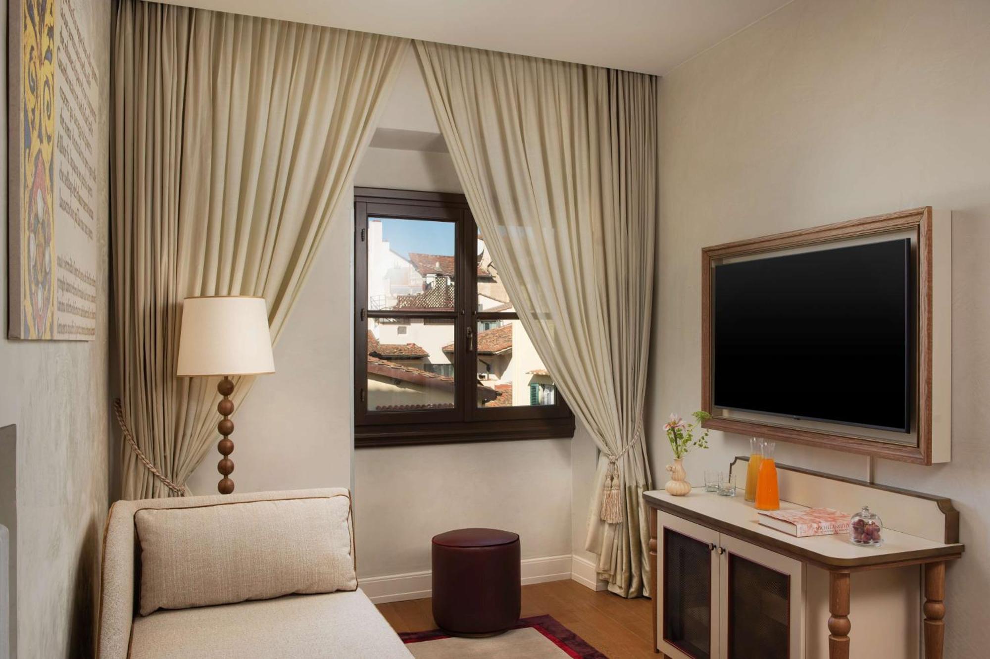 Hotel NH Collection Firenze Porta Rossa Esterno foto